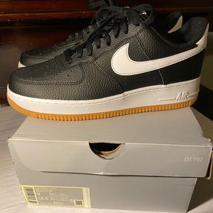 Nike Air Force 1 Black White Gum Size 9